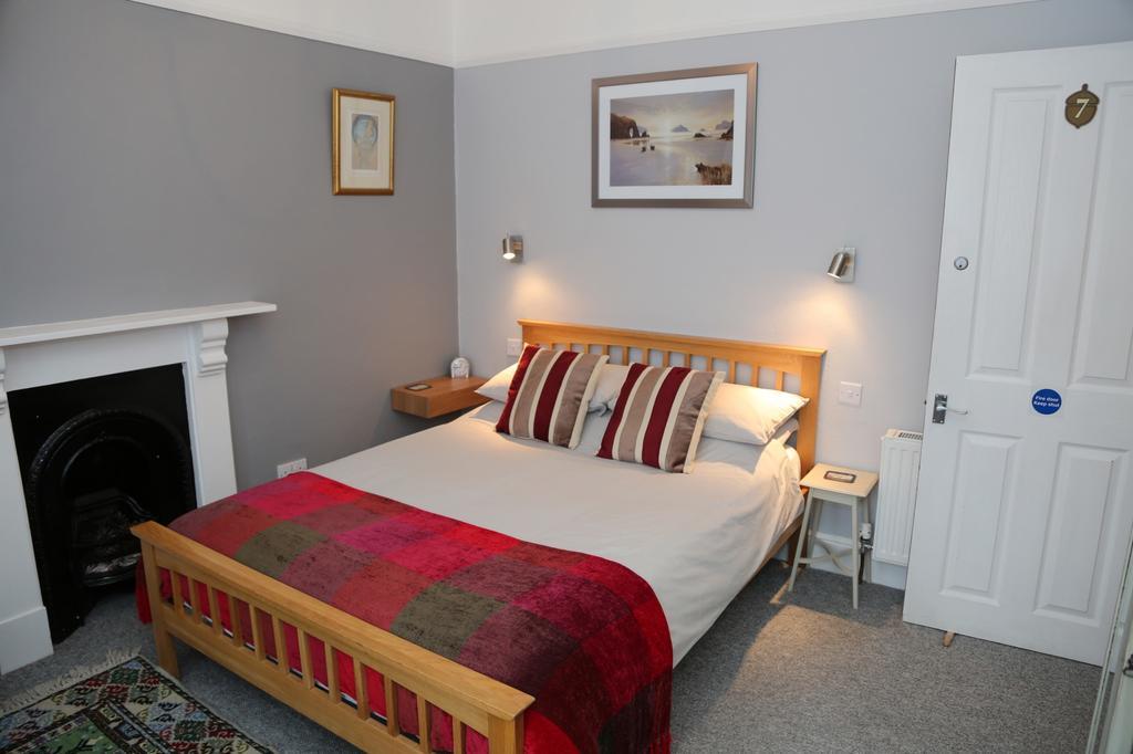 Acorns Guest House Combe Martin Dış mekan fotoğraf